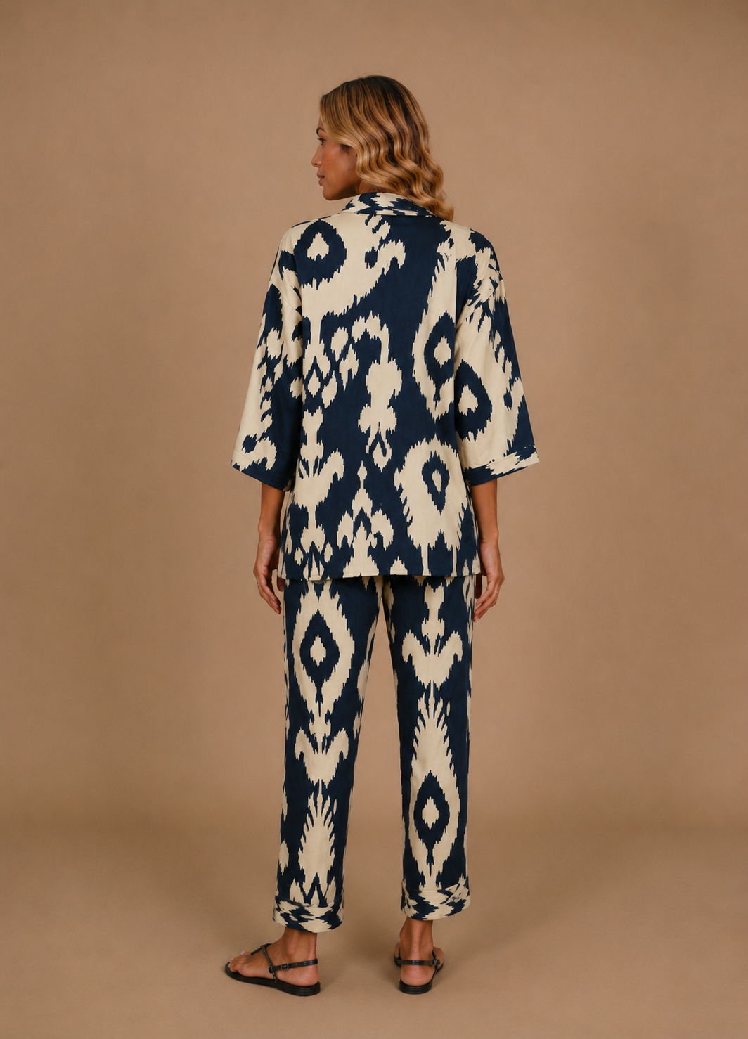 Sharan Boxy PJ Set - Navy Chandeliers